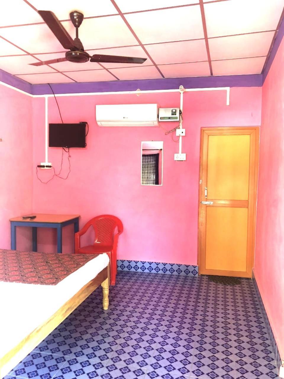 Hotel Blue Bird Residency Lakshmanpur Zewnętrze zdjęcie