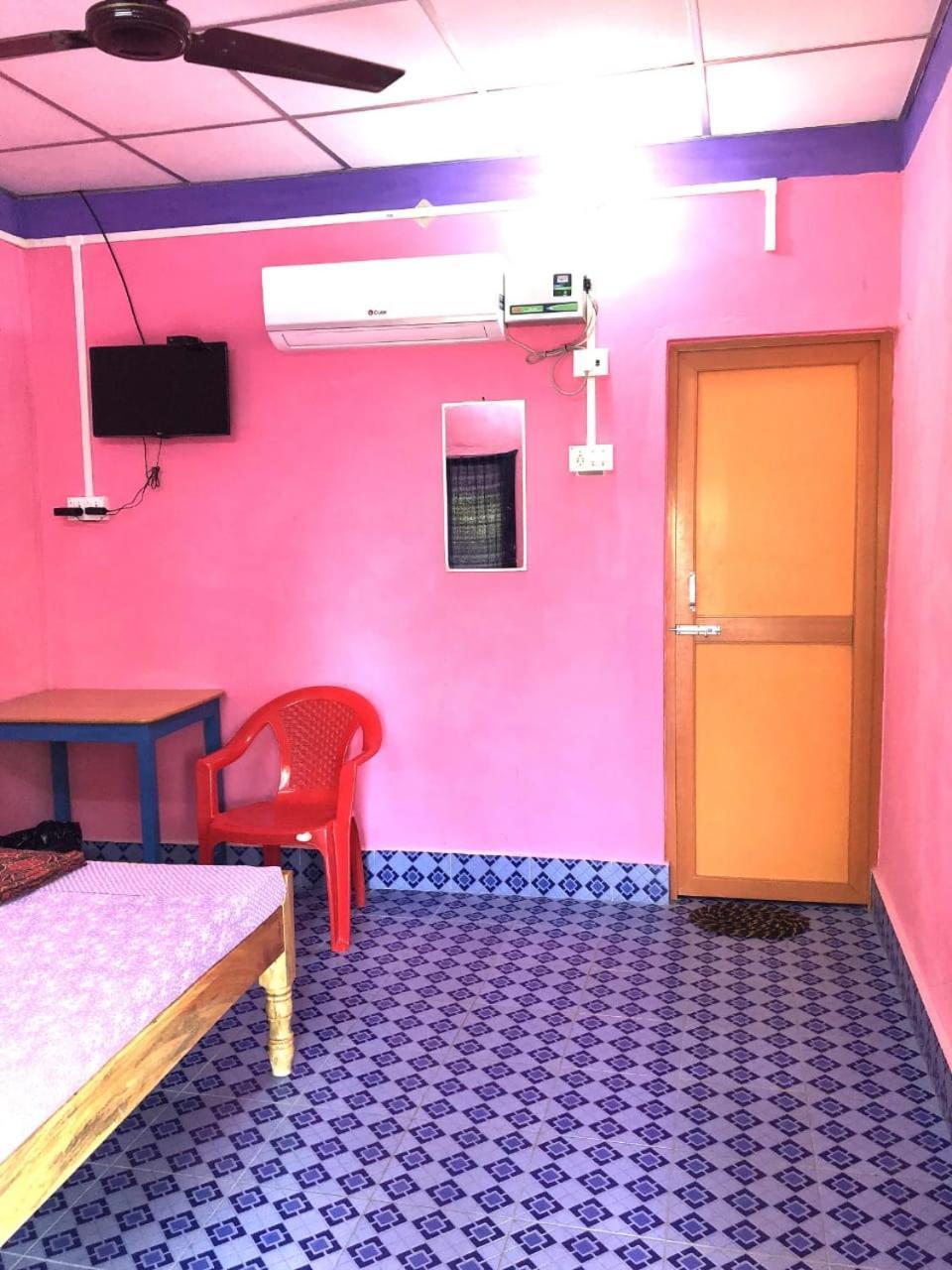 Hotel Blue Bird Residency Lakshmanpur Zewnętrze zdjęcie