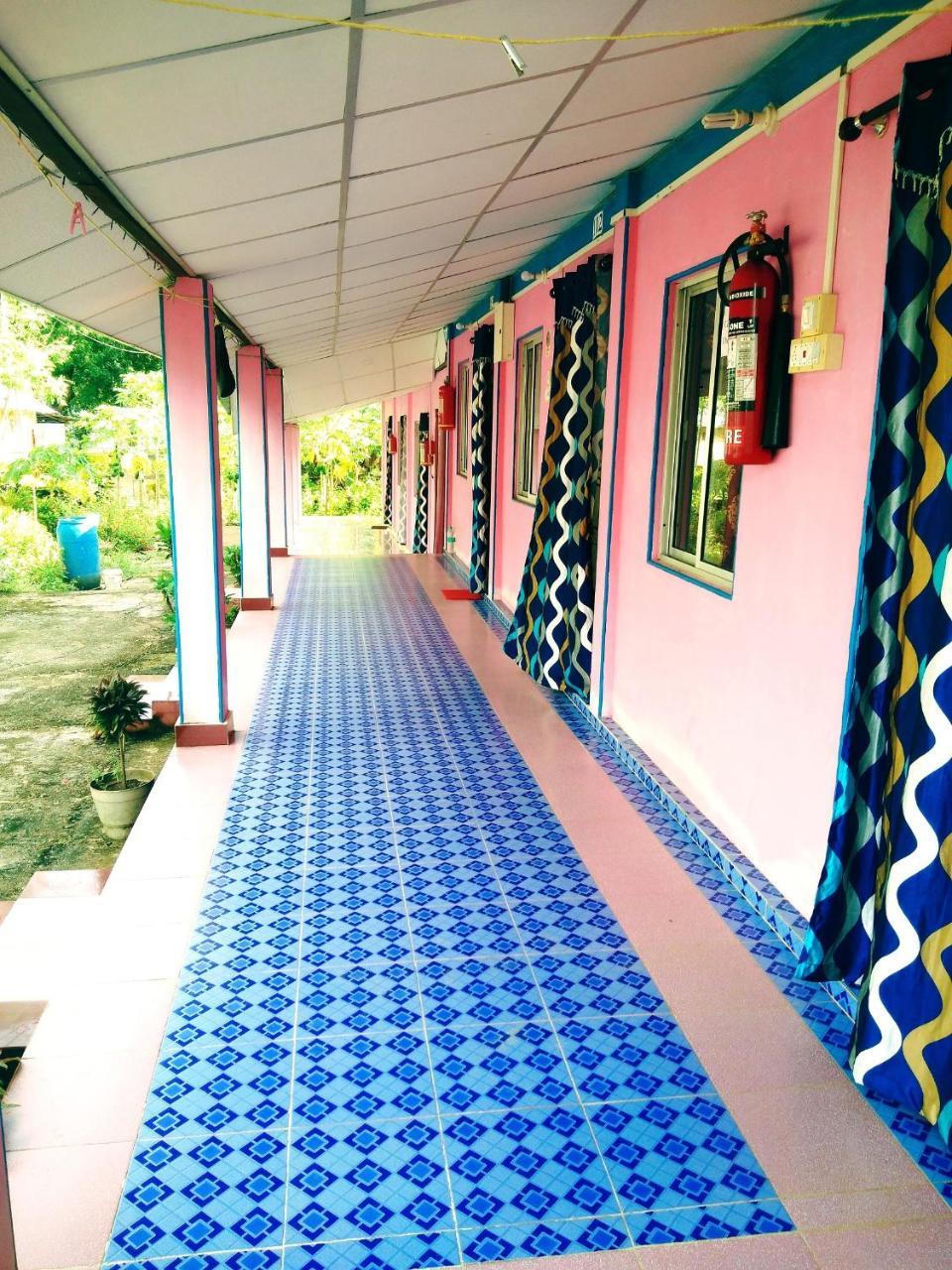 Hotel Blue Bird Residency Lakshmanpur Zewnętrze zdjęcie